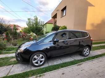 Opel Zafira Tourer - 2