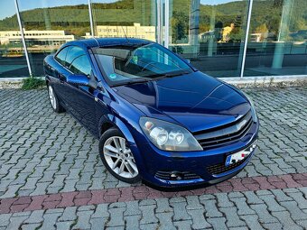 OPEL ASTRA CABRIO/PEVNÁ STRECHA●KOŽA●SUPER STAV - 2