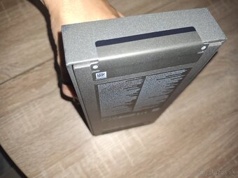 Predam uplne novy Samsung Z Flip7 - 2