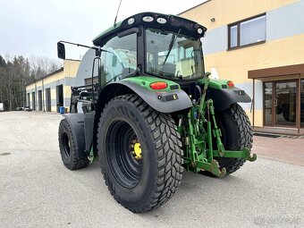 John Deere 6125R s čelným nakladačom Trima +3.1p Traktor - 2