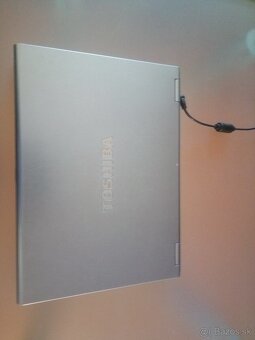 Predám notebook HP - 2