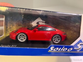 Porsche 911 (992) GT3 Touring červená – Solido 1/43 - 2