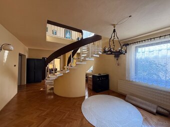 INVESTÍCIA 5 IZBOVÝ RODINNY DOM MRAVENISKO - 2