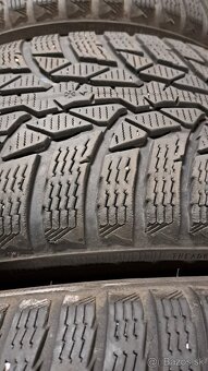 Predám 4ks jazdené zimné 215/60r16-99H Nokian - 2