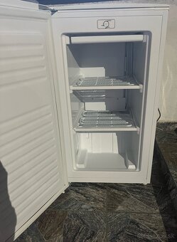 Mraznička zn.Candy - 2