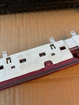 Tretie brzdové svetlo VW Group - 2