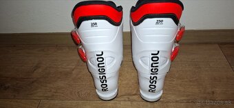 ROSSIGNOL HERO Lyžiarky - 2