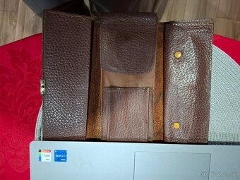 Starožitný kožený  peračník - 2