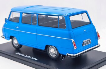 Skoda 1203 1968 Hachette 1:24 - 2