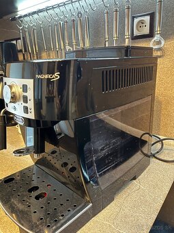 Kávovar DeLonghi Magnifica S - 2