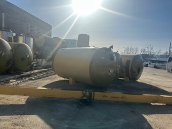 Predám železné smaltove nadoby 4000L 10000L 15000L - 2