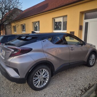 Toyota chr hybrid - 2