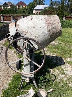 Miesačka na beton 125L - 2