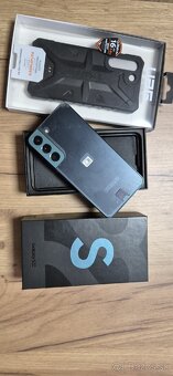 Samsung Galaxy S22 - 2