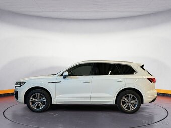 Volkswagen Touareg 3.0 TDI V6 R-Line 4Motion - 2
