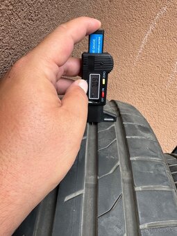 205/40 R17 - 2