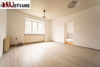 NÁMESTIE ANDREJA HLINKU - 120m2 dvojdom s 3 samostatnými vst - 2