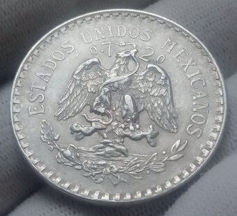 Strieborné 1 peso. - 2