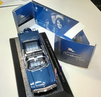 Model auta lincoln continental limousine ss-1000 kenedy - 2
