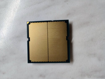 Ryzen 7700 + Jonsbo Pisa A5 - 2