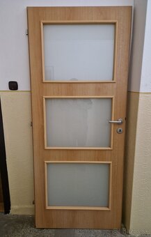 Interérové dvere - parený buk 150€ za všetky - 2