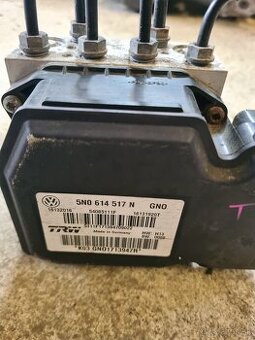 ABS pumpa 2.0 tdi, 103 kW, VW Tiguan 5N - 2