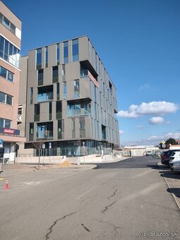 Kancelárske/Admin priestory - Moldavská cesta - 100m2 a viac - 2