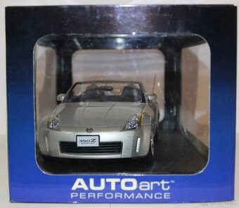 Nissan 350Z Roadster - AutoArt 1:18 - 2