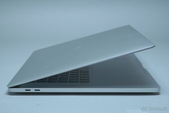 ZÁRUKA/Macbook Pro 16" TB CTO/I9 2.3GHZ/16GB RAM/1TB SSD/CZ - 2