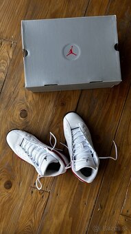 Air Jordan 13 Retro - 2