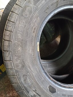 215/75 R16 - 2