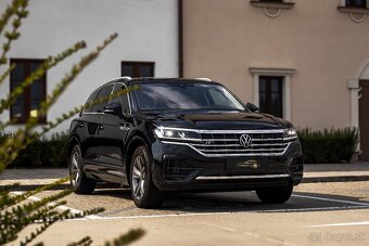 Volkswagen Touareg 3.0 tdi Rline - 2