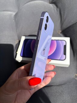 Predám iPhone 12 – fialový, 64 GB - 2