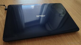 Notebook Asus R556L - 2