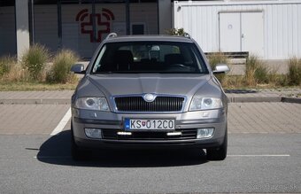 Škoda Octavia Combi 1.6 Elegance - 2