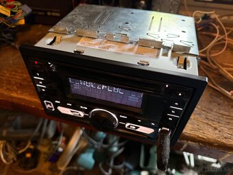 Kenwood DPX3000U  SONY CDX-G1300U Pioneer DEH-3200UB - 2