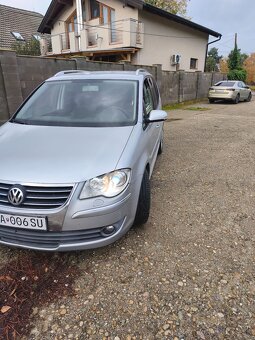 Volkswagen Touran 2.0 TDI - 2