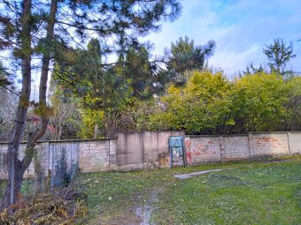 Pozemok pre bytovú výstavbu v centre Bánoviec n/B - 2