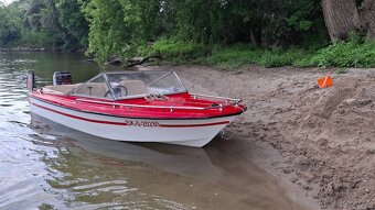 Predám motorový čln - 2