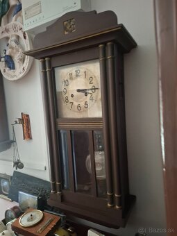 Predám funkčné starožitné nástenné hodiny JUNGHANS artdeco 7 - 2