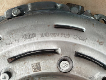 Dvojhmotný zotrvačník + prítlačný tanier zn. Valeo - 2