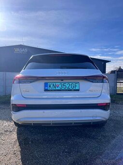Audi Q4 40 e-tron S-line - 2