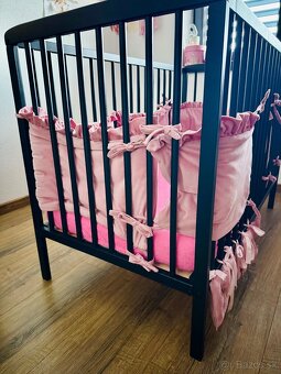 Detská postieľka s matracom a mantinelom - 2