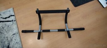 Hrazda na zárubňu dverí - 2