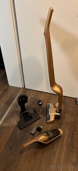 Tyčový vysávač Sencor SVC 8618GD - 2