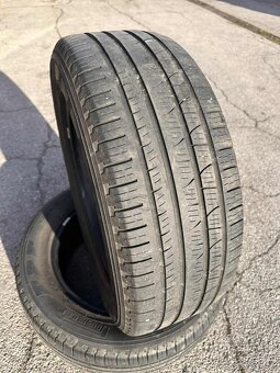 Pirelli 235/60R18 - 2