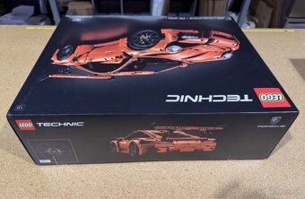 Lego Technic Porsche 911 GT3 RS 42056 - 2
