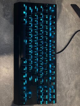 RAZER BLACKWIDOW V3 TENKEYLESS - 2