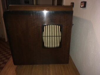 Predám historický televízor Tesla4203A Athos - 2