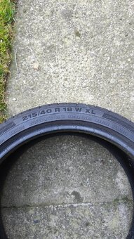Predám letné pneumatiky 215/40 R18 - 2